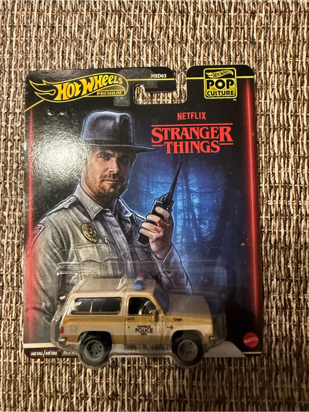 Hot wheels pop culture Stranger Things Tan Hawkins Police SUV